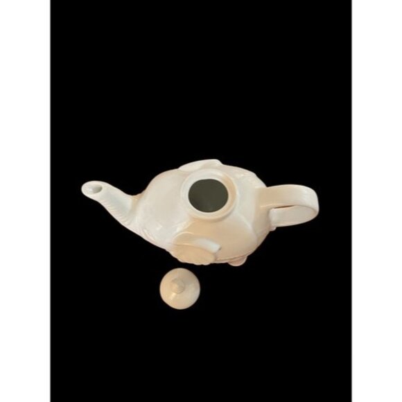 Bia Cordon Bleu Inc 28 Oz White Porcelain Elephant Tea Pot-Vintage - Picture 4 of 7
